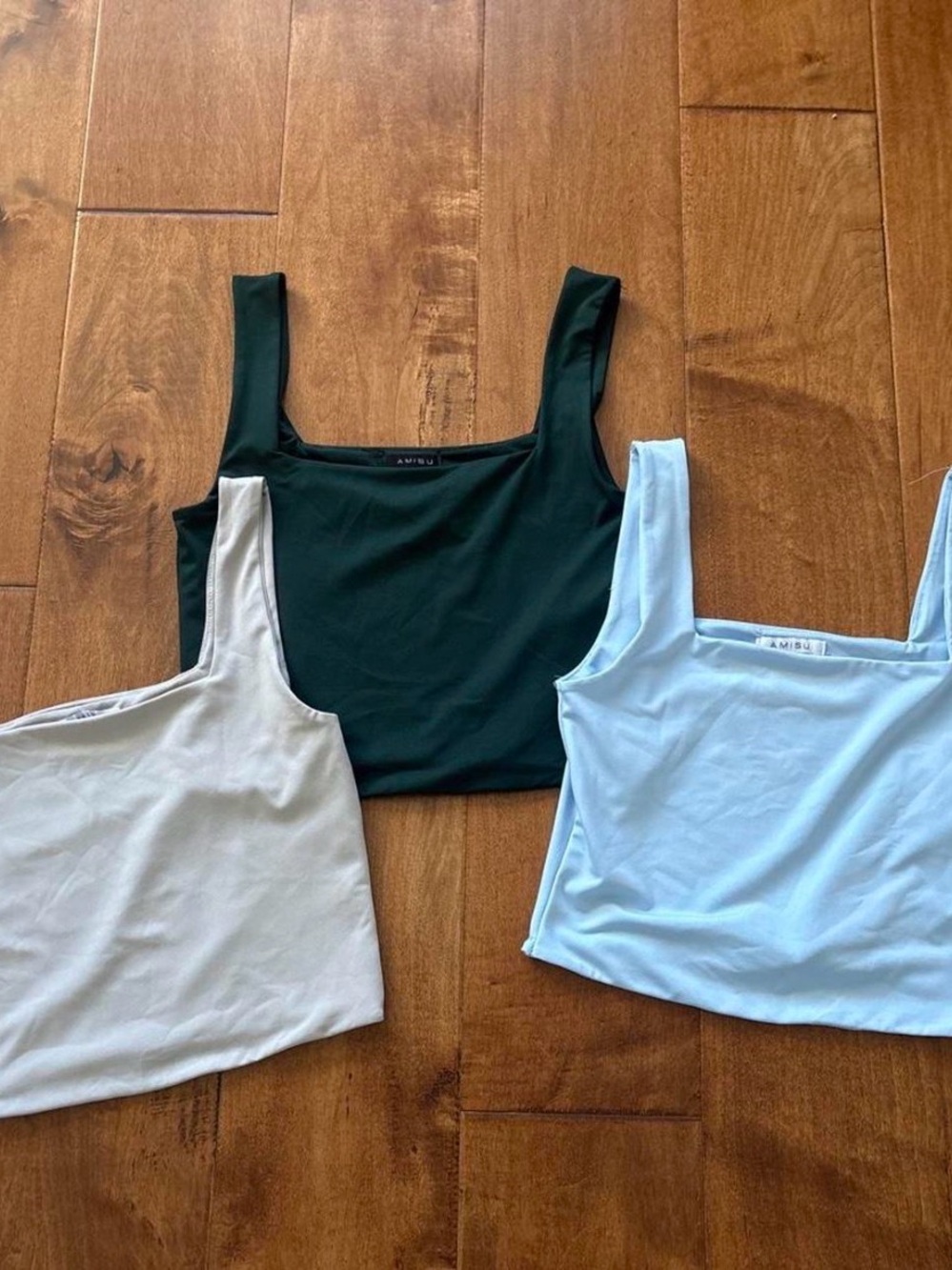 Amisu Square Neck Crop Tops in Dark Green, Light Blue, and Cream